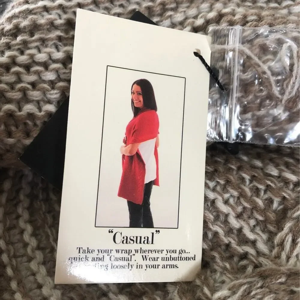 NWT Noelle Davenport Cable Wrap Shawl with large button closing OS